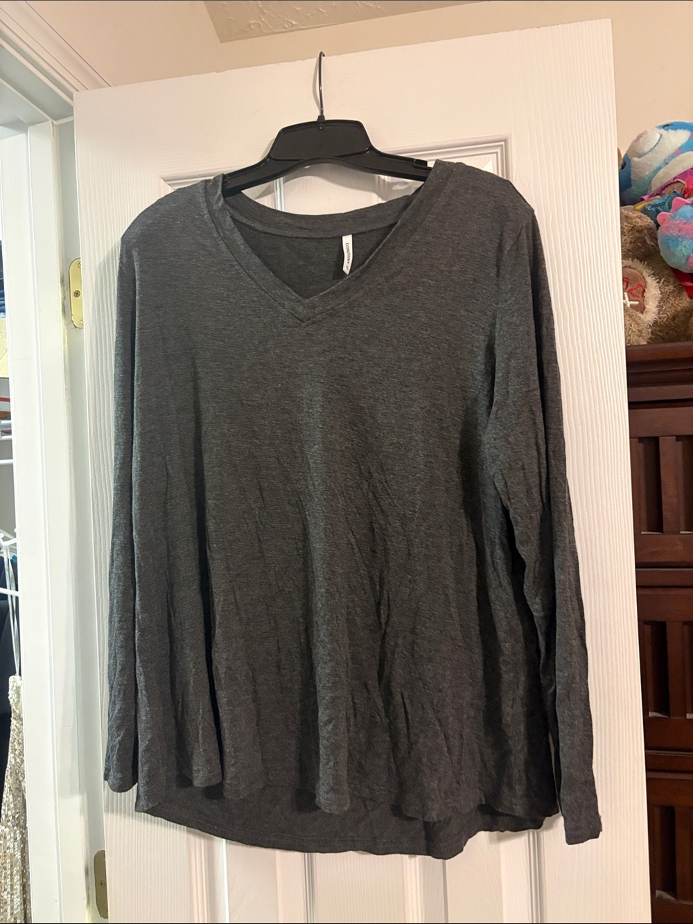 Women's V-Neck Long Sleeve Tee - Charcoal